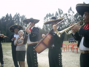 JULIO Anuncios gratis para novios en La Florida |  MARIACHIS TIJUANA, serenatas  a precio bajo, $ 45.000, con 4 charros,, serenatas y eventos en general.-