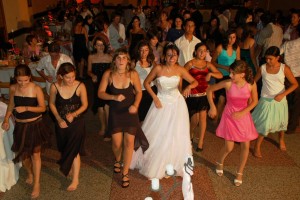 DJ ARY Anuncios gratis para novios en Rancagua |  MUSICA ENVASADA-ANIMACION-DJ,ILUMINACION PARA FIESTAS ,MATRIMONIOS-EVENTOS, EN RANCAGUA Y SEXTA REGION