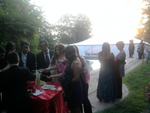 Mauricio Cort&eacute;s Anuncios gratis para novios en La Florida |  3-B Eventos, Banqueteria m&aacute;s salones, Tenemos m&aacute;s de 15 salones para su celebracion y la mejor Banqueteria