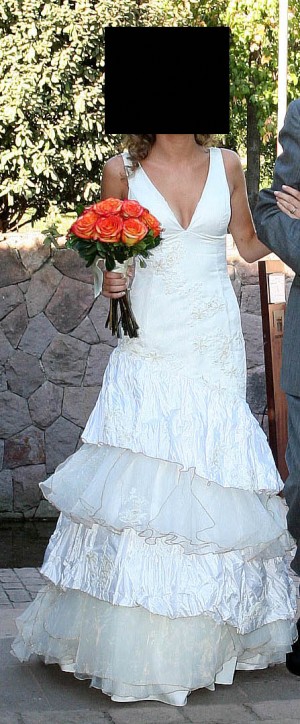 Lorena  Anuncios gratis para novios en &Ntilde;u&ntilde;oa |  Vendo hermoso Vestido de Novia Talla 36-38, Impecable vestido, queda muy bien puesto, c&oacute;modo, rom&aacute;ntico y &uacute;nico!
