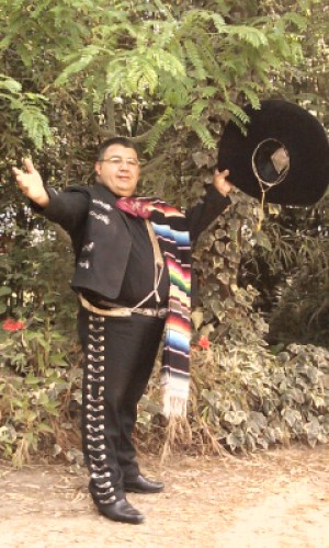 ALEJO ALLENDE ORELLANA  Anuncios gratis para novios en Pudahuel |  EL AUTENTICO CHARRO QUE CANTA BONITO 97181780 CON SU MARIACHI TECALITLAN, EN EL DIA DEL PADRE MANIFIESTE SU AMOR Y RESPETO ENTREGANDOLE UNA SERENATA 