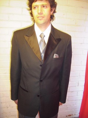 Luisa  Anuncios gratis para novios en Maip&uacute; |  Ropa Bodas Novios Varones, Arriendo ropa novios trajes chaque smoking Barros Jarpa