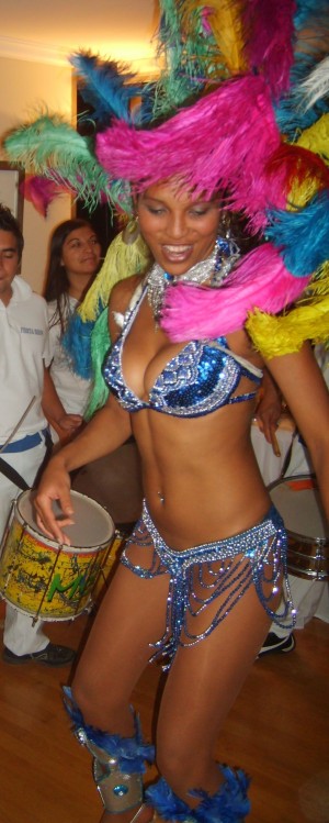 FIESTA SHOW BATUCADAS Anuncios gratis para novios en Providencia |  BATUCADA, BATUCADAS BODAS 09-6827174  EVENTOS. CARNAVAL BATUCADA SAMBA SHOW, SHOW COTILLON, APERTURAS,TOP BATUCADA, LANZAMIENTOS,  MULATAS BRASILERAS