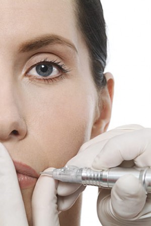 Centro estetica Monica Ponce Anuncios gratis para novios en Santiago |  DELINEADOS  PERMANENTES cejas ojos labios correcciones color asimetrias, micropigmentacion un arte
