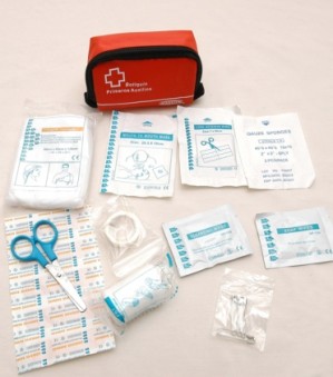 FRANCISCO CABRERA Anuncios gratis para novios en Recoleta |  BOTIQUIN ABS BOTIQUINES PLASTIFICADOS BOTIQUIN NEGRO CON TODO A LA VISTA, BOTIQUIN PLASTIFICADO, BOTIQUINES ABS, NEGRO, METAL, NYLON, ALUMINIO