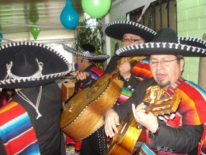 johnny luis Anuncios gratis para novios en Santiago |  4 mariachis x $ 50.000. mariachis 6388358 / 7-6260519 mariachis, SERENATAS CHARROS MARIACHIS SERENATAS MARIACHIS