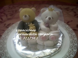 Bernardita Anuncios gratis para novios en Puente Alto |  TORTAS DE NOVIOS , TORTAS, FIGURAS,FLORES Y TODO DE AZUCAR