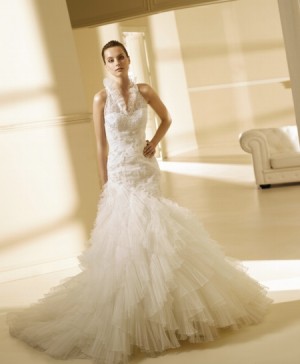 Macarena Fiegelist Anuncios gratis para novios en Providencia |  Vestido La Sposa, Vestido La Sposa