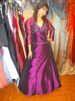 marcela mu&ntilde;oz Anuncios gratis para novios en La Reina |  ARRIENDO VESTIDOS CHILE SANTIAGO- TENEMOS 800 !!!, MUCHA VARIEDAD, VEN TE ASESORAREMOS!