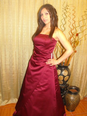 marcela mu&ntilde;oz Anuncios gratis para novios en La Reina |  ARRIENDO VESTIDOS TENEMOS 800 VESTIDOS - 8/9581664, atencion todo el a&ntilde;o, muchisima variedad, tallas grandes