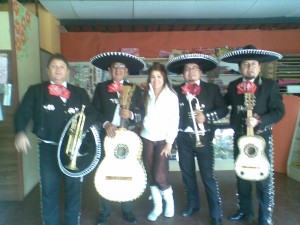 johnny luis Anuncios gratis para novios en Santiago |  matrimonios con mariachis,charros,serenatas sal y tequila mariachis, 100% mariachis en chile sal y tequila serenatas en vivo