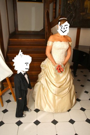 mirella l  Anuncios gratis para novios en Huechuraba |  vestido de novia hermoso, lindo vestido de novia usado el 2010 color beig pedreria cosida a mano 