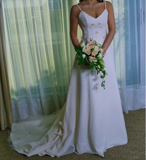 Yudith Anuncios gratis para novios en Las Condes |  Vendo Precioso Vestido talle 38/40 300.000!!!!, Precioso vestido color champagne unico en Chile!