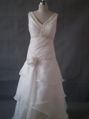 Pamela Palma Anuncios gratis para novios en La Reina |  Vendo Hermoso Vestido de Novia de Organza Ivori, Vestido de organza, pedreria y plisado en cintura para afinar figura.