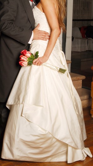JESSICA Anuncios gratis para novios en Santiago |  HERMOSO VESTIDO DE NOVIA, ELEGANTE