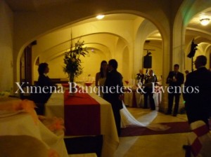 Ximena Anuncios gratis para novios en La Reina |  Matrimonios con banquetes finos y elegantes. 27617296 / 09-9019389, Banqueter&iacute;a fina
