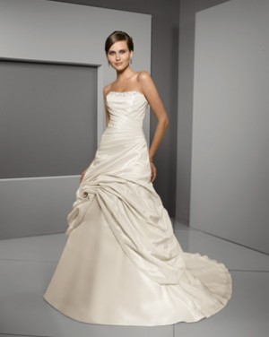 josselyn Larrain Anuncios gratis para novios en Providencia |  se arrienda vestido de novia, novia
