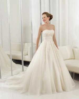 Jessica Z&uacute;&ntilde;iga Anuncios gratis para novios en Puente Alto |  Vestido de novia, vestido de novia vendo, importado, colecci&oacute;n Mori Lee