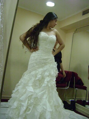 Nubia Anuncios gratis para novios en La Florida |  Maravilloso vestido de novia como nuevo, talla 42 color ivory