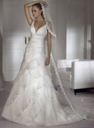 Roxana Burgos Anuncios gratis para novios en Providencia |  Vestidos de Novia, Hermoso vestidos de novia nuevos