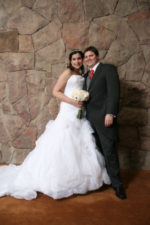 Carla Leon Anuncios gratis para novios en Providencia |  Vendo vestido de Novia,, Modelo Antonella Madeline Gardner