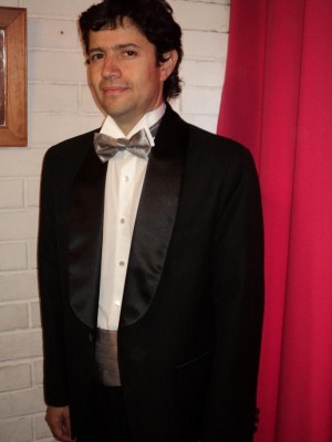 Eduardo C Anuncios gratis para novios en Maip&uacute; |  Trajes Smoking, Trajes alta costuras bodas