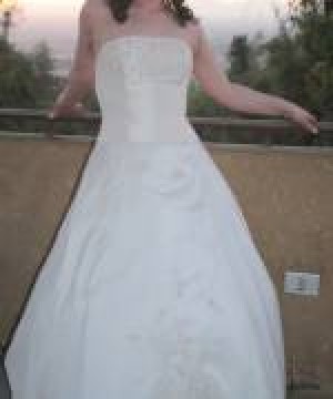 Edith Castillo Anuncios gratis para novios en Conchal&iacute; |  vendo vestido de novia usado 1 vez, vestido de novia strapless