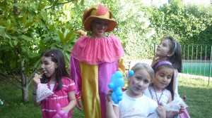 PRODUCTORA DE EVENTOS  INFANTILES PAYASITA ESTRELLITA Anuncios gratis para novios en Santiago |  ANIMACIONES INFANTILES, ENTRETENIDAS PAYASITAS, DECORACI&Oacute;N AMBIENTE, PAYASITAS PINTACARITAS, PRINCESAS, T&Iacute;TERES Y M&Aacute;S