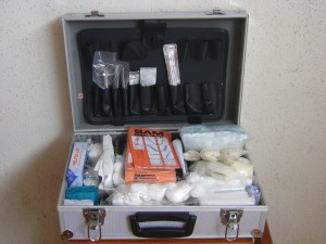  Anuncios gratis para novios en Recoleta |  BOTIQUIN  INDUSTRIAL, MINERO, $ 26.500 MAS IVA.METALICO PARA FAENAS, BOTIQUIN INDUSTRIAL NEGRO CON REPISAS INTERIORES, BOTIQUIN ROJO NYLON