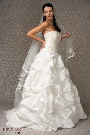 katherine saez lacroix Anuncios gratis para novios en Providencia |  vendo vestido de novia impecable, de casa blanca modelo internacional, incluye accesorios como echarpe, velo, falso color IVORY