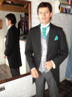 Eduardo Anuncios gratis para novios en Maip&uacute; |  Vestuario Para Bodas, Smoking Chaquet gillette