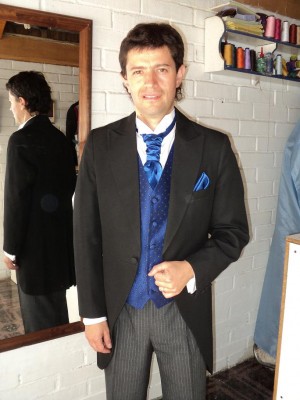 Eduardo Anuncios gratis para novios en Maip&uacute; |  Arriendo trajes de novios , Arriendo trajes bodas