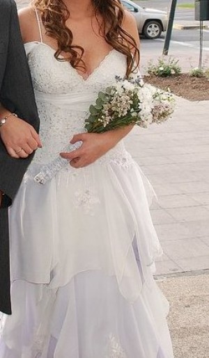 Macarena Anuncios gratis para novios en Providencia |  VENDO VESTIDO DE NOVIA, EXCELENTE ESTADO, PRECIO CONVERSABLE