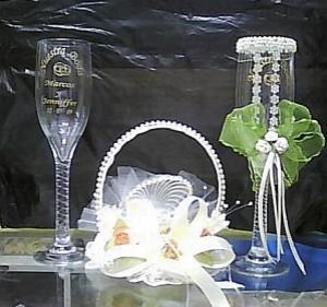 ERNESTO HIDALGO VALDIVIA Anuncios gratis para novios en Santiago |  COPAS GRABADAS PARA NOVIOS, HERMOSAS COPAS IMPORTADAS Y DECORADAS PARA TODO ANIVERSARIO Y EVENTO