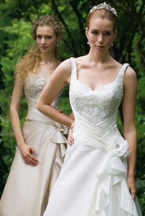 ANA ROJAS Anuncios gratis para novios en Concepci&oacute;n |  VENDO HERMOSO VESTIDO DE NOVIA, IMPORTADO DE ESPA&Ntilde;A