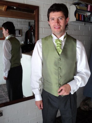 Eduardo Anuncios gratis para novios en Maip&uacute; |  Gillette novios, Sastreria Abrac