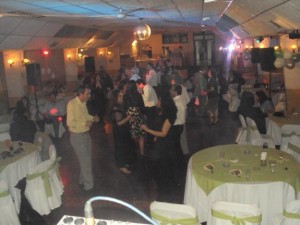  Anuncios gratis para novios en La Florida |  MUSICA MATRIMONIO Dj ,VJ, KARAOKE., AUDIO E ILUMINACION PARA TODO TIPO DE E, fiestas 15 Musica Audio iluminaci&oacute;n eventos m&uacute;sica dj matrimonios karaoke 