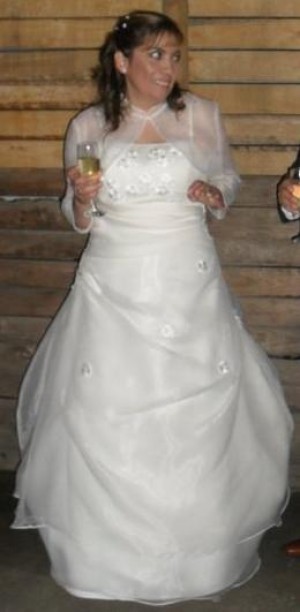 Pili Anuncios gratis para novios en La Florida |  Lindo vestido straplees, y c&oacute;modo