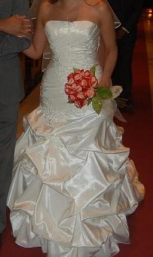 Marianela Toledo Ahumada Anuncios gratis para novios en Providencia |  Vestido Para Novia Hermosisimo,elegante Y Sofisticado, Tienes que verlo! Precio espectacular... $ 290.000