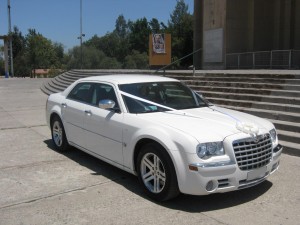 arriendo de auto para matrimonios Anuncios gratis para novios en Providencia |  arriendo automovil para matrimonios, se arrienda automovil Chrysler para matrimonios solo santiago