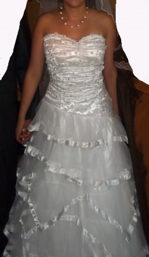 Alicia Anuncios gratis para novios en Puente Alto |  se vende vestido de novia, vestido de novia color blanco