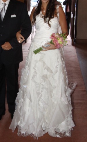 JAVIERA IZURIETA Anuncios gratis para novios en Las Condes |  VENDO MI VESTIDO NOVIA, VESTIDO NOVIA