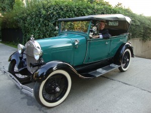 Jose Horacio Carvajal Infante Anuncios gratis para novios en Las Condes |  Arriendo burrita ford a 1929 convertible, para matrimonios y eventos, Area metropolitana