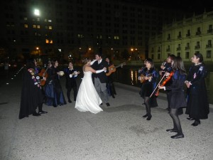 Tuna de Se&ntilde;oritas de la Universidad de CHile Anuncios gratis para novios en Santiago |  Tuna para Matrimonio, ceremonia civil y religiosa, Amplio Repertorio Espa&ntilde;ol, Chileno, Latinoamerico, Vals y Boleros