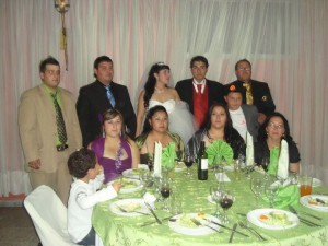  Anuncios gratis para novios en Santiago |  AMPLIFICACION ILUMINACION FIESTAS EVENTOS MUSICA KARAOKE , Dj amplificaci&oacute;n iluminaci&oacute;n fiestas matrimonios karaokes cumplea&ntilde;os 