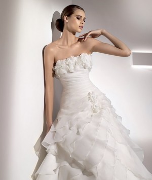 Ruby Corbalan Leon Anuncios gratis para novios en &Ntilde;u&ntilde;oa |  Vendo Vestido de Novias Urgente, Vestido de pronovias