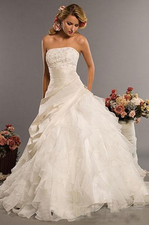  Anuncios gratis para novios en Providencia |  VESTIDOS DE NOVIA IMPORTADOS http://www.NOCHEBLANCA.CL, http://www.nocheblanca.cl