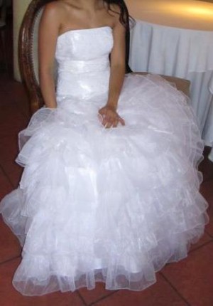 Tita Anuncios gratis para novios en &Ntilde;u&ntilde;oa |  Vendo hermoso vestido de novia usado, Hermoso vestido novia de la casa blanca