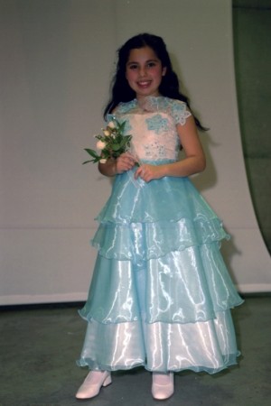 EL BAUL MAGICO Anuncios gratis para novios en Las Condes |  Vestidos de fiesta para ni&Ntilde;as pajes, bautizo y primera comunion            , Presidente riesco # 3038, metro el golf. las condes