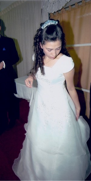 Daniela Cabrera Anuncios gratis para novios en Santiago |  VENTA DE VESTIDO USADO CON CORTE+FALSO+VELO A $150.000, VENTA DE VESTIDO USADO A $150.000.-